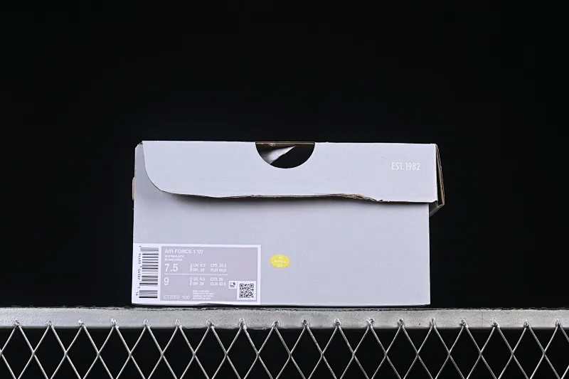 All categories Nk Air Force 1 Air Force series Nk Air Force 1 Low Air Force low-top GX foreign trade version Nike Air Force 1'07 Low Air Force 1 low-top casual sneakers CT2302-100